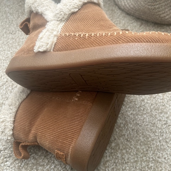 Sanuk Boots size 7.5 - Picture 5 of 5